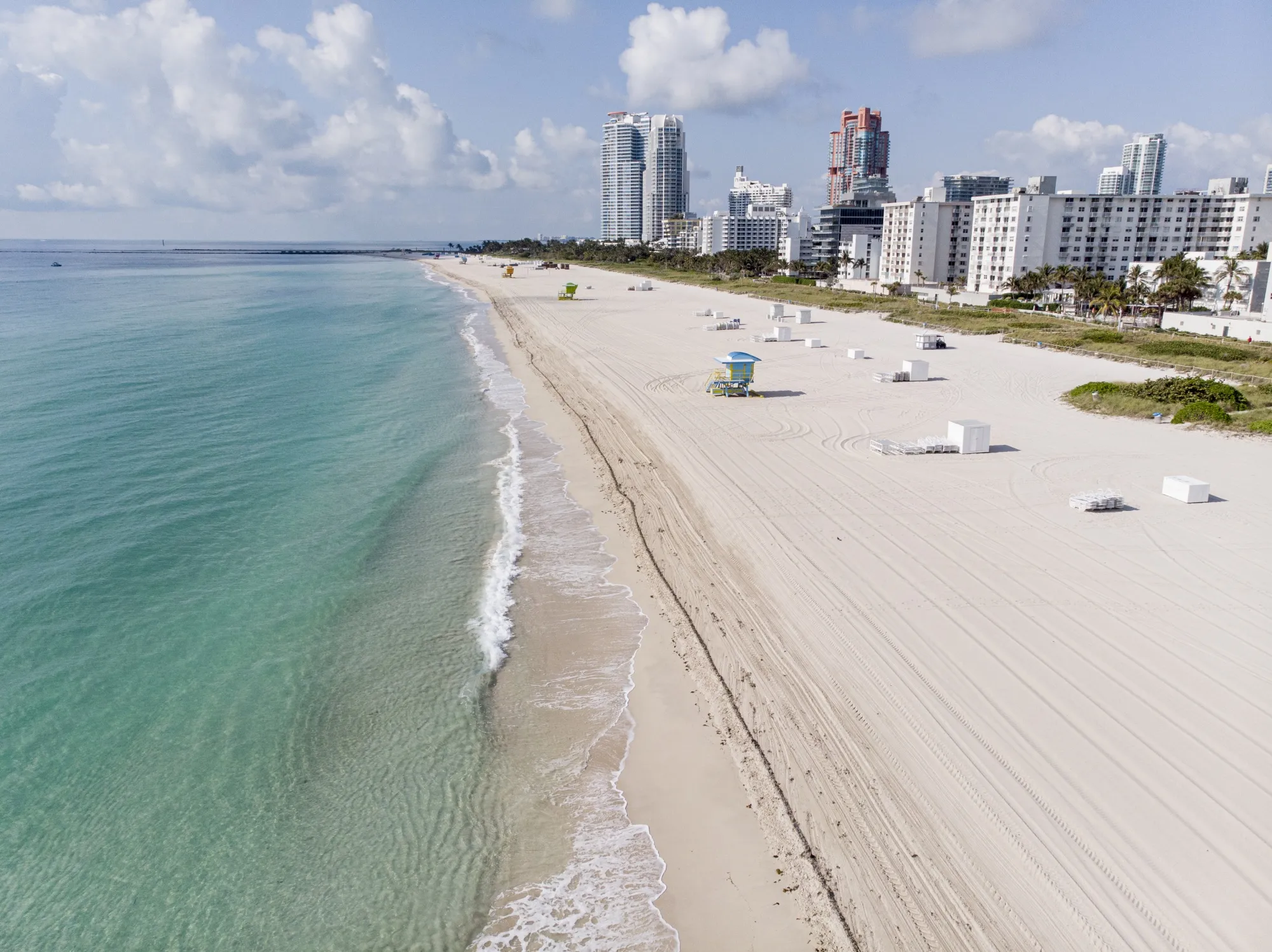 Florida's Famous South Beach Shuts Down To Stop Coronavirus Pandemic