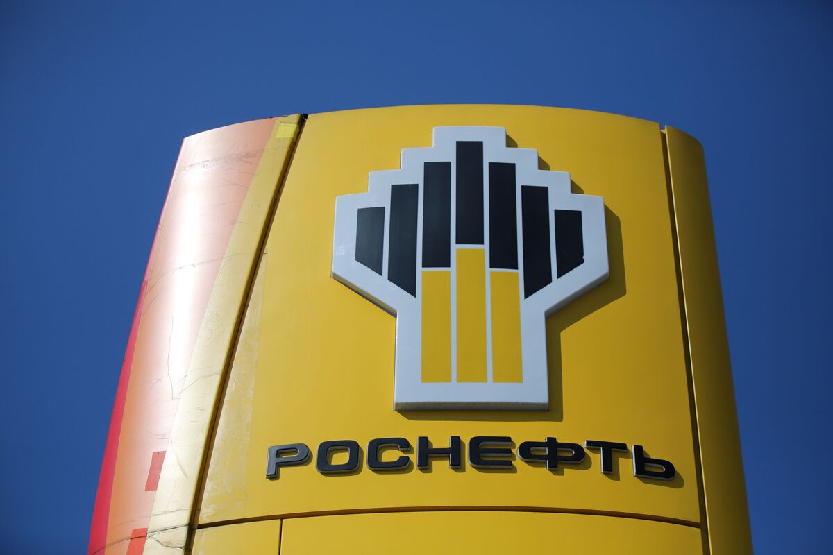 Rosneft Saratov Refinery Halts Operations After Third Drone Attack in August