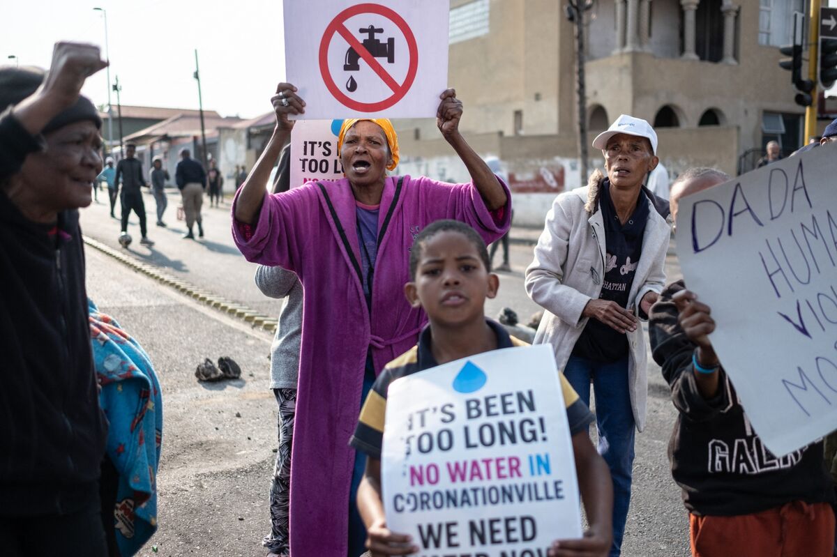 Johannesburg Mayor Touts New Strategy as Water Crisis Grips City