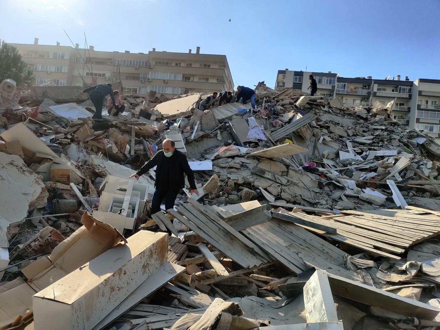 Collapsed buildings&nbsp;in Izmir, Turkey's Aegean Sea coast&nbsp;on Oct.&nbsp;30. The earthquake was&nbsp;felt&nbsp;in some parts of Istanbul.