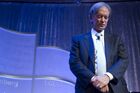 Bill Gross and Larry Fink Attend UCLA Alumni Discussion