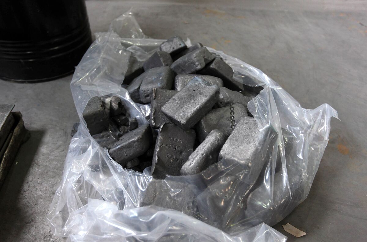 China Shores Up Trade War Leverage With Rare Earth Curbs