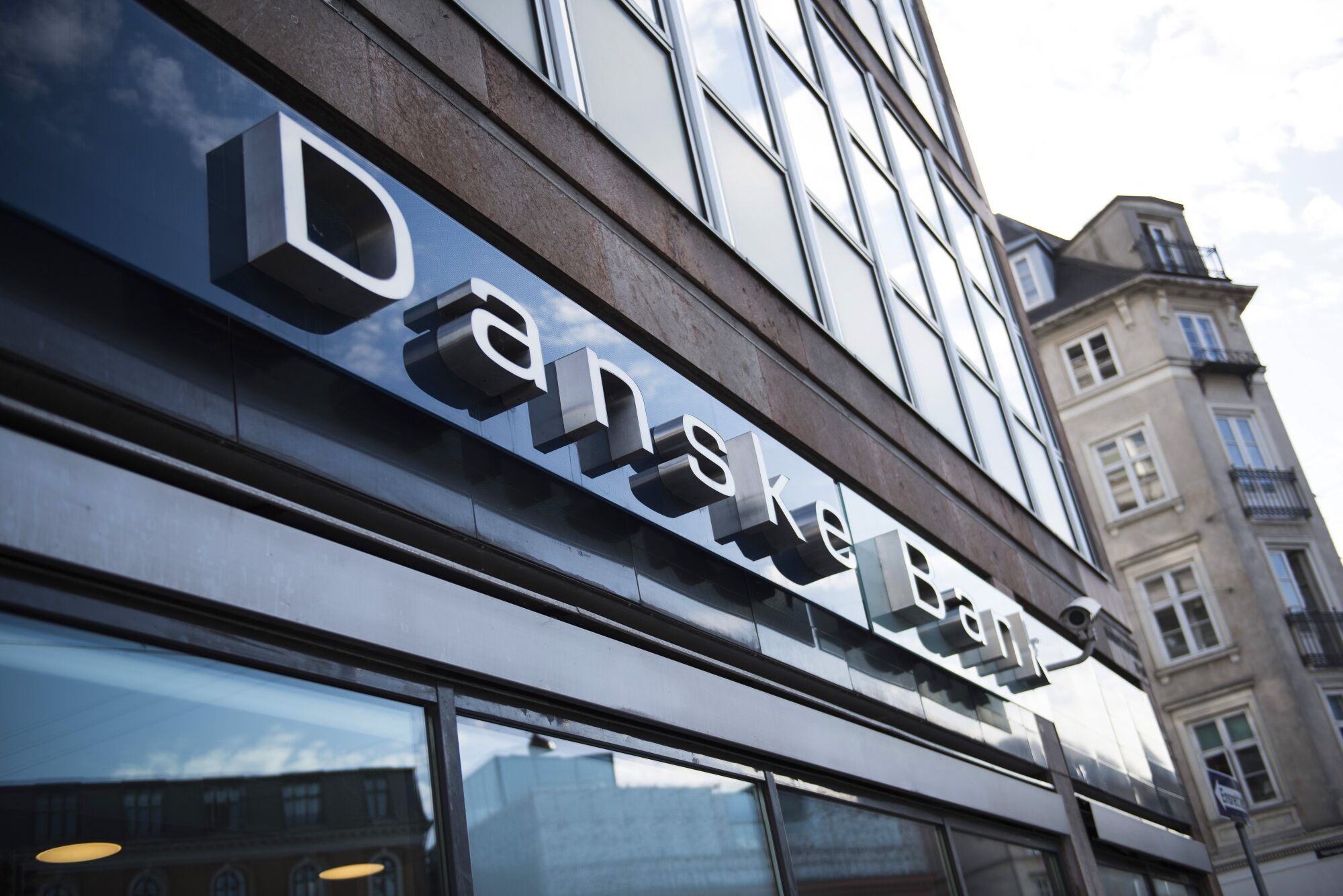 Danske Is ‘Truly Sorry’ But Some Investors Still Won’t Touch It