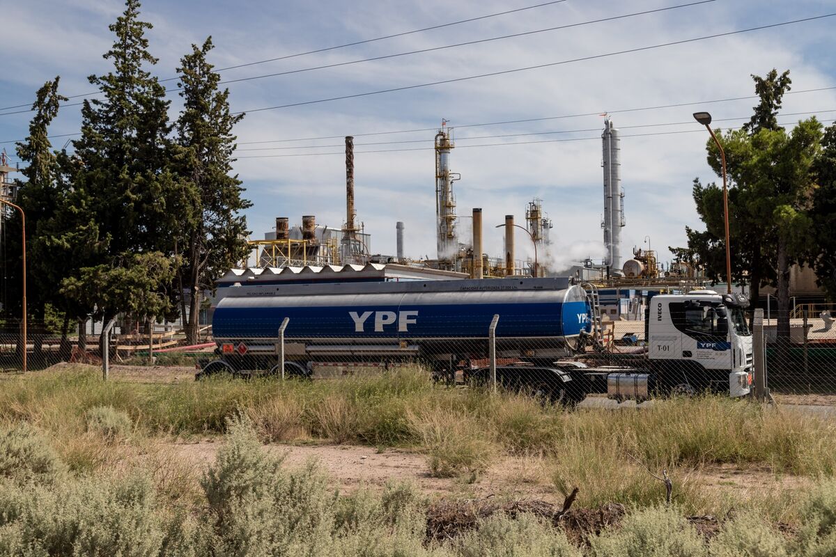 US Judge Extends Argentina’s YPF Handover Deadline by Three Days