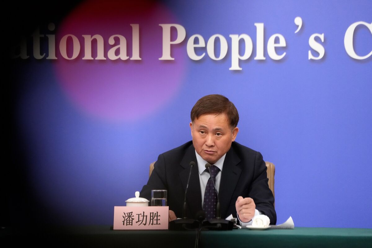 bloomberg.com - PBOC Warns of Finance 'Involution,' Reaffirms Risk Control Focus