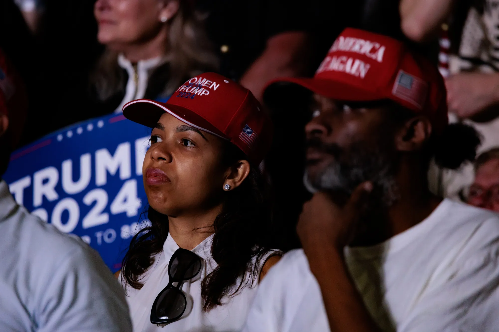 Donald trump hat black online