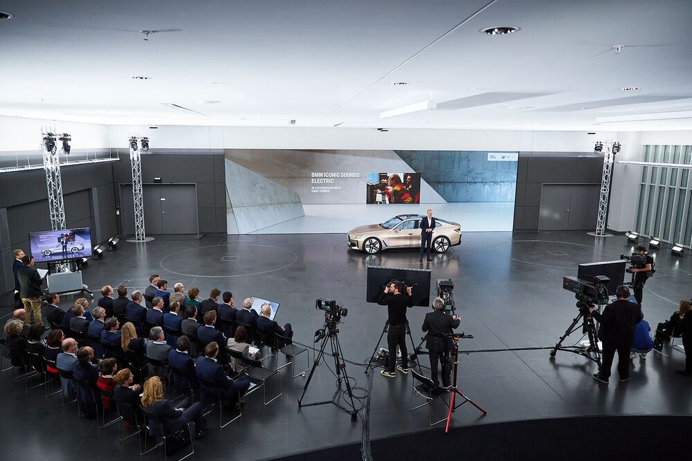 si riferisce ai migliori debutti del Salone dell'Auto di Ginevra, se il Coronavirus non lo avesse annullato