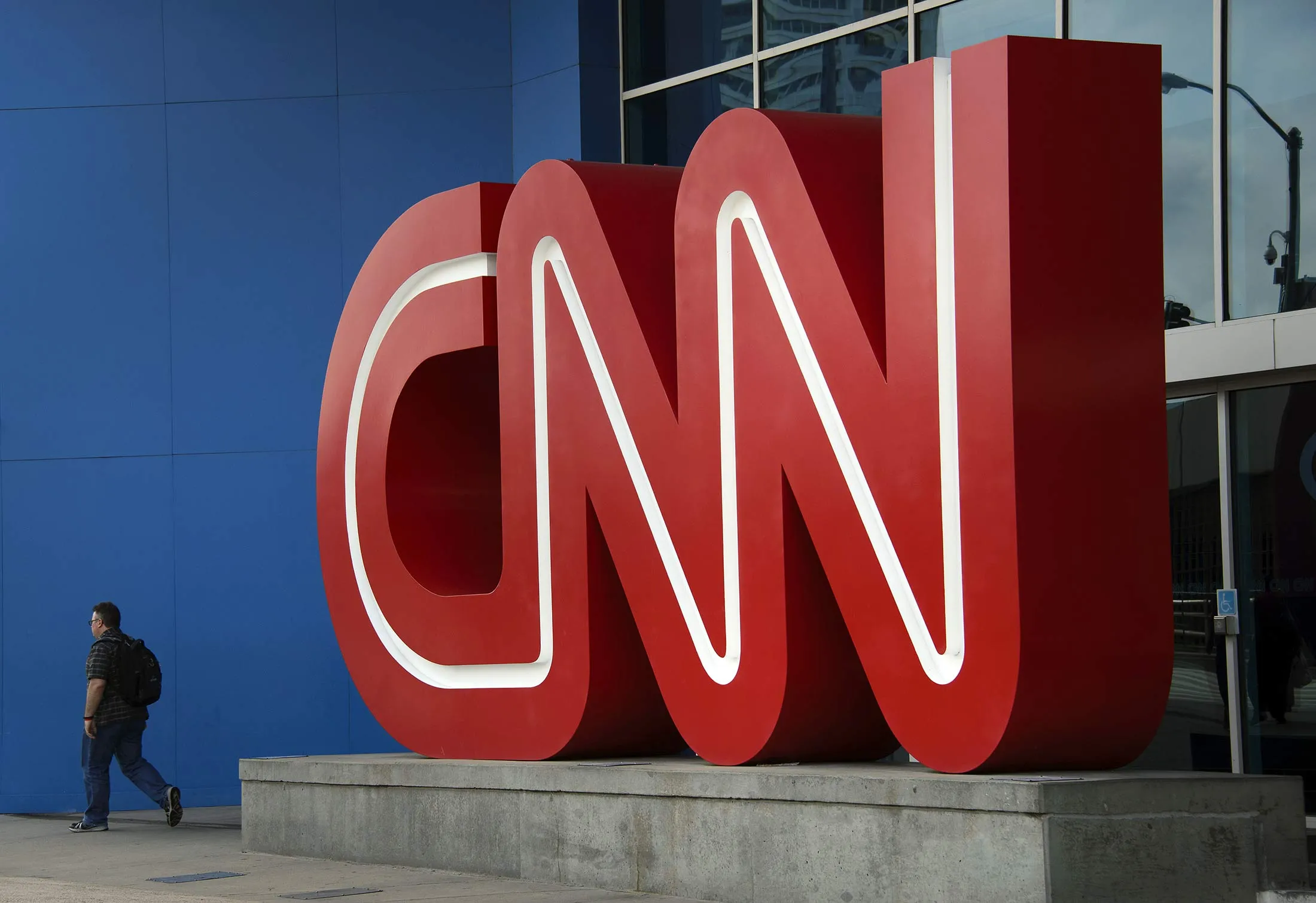 1499302648_CNN