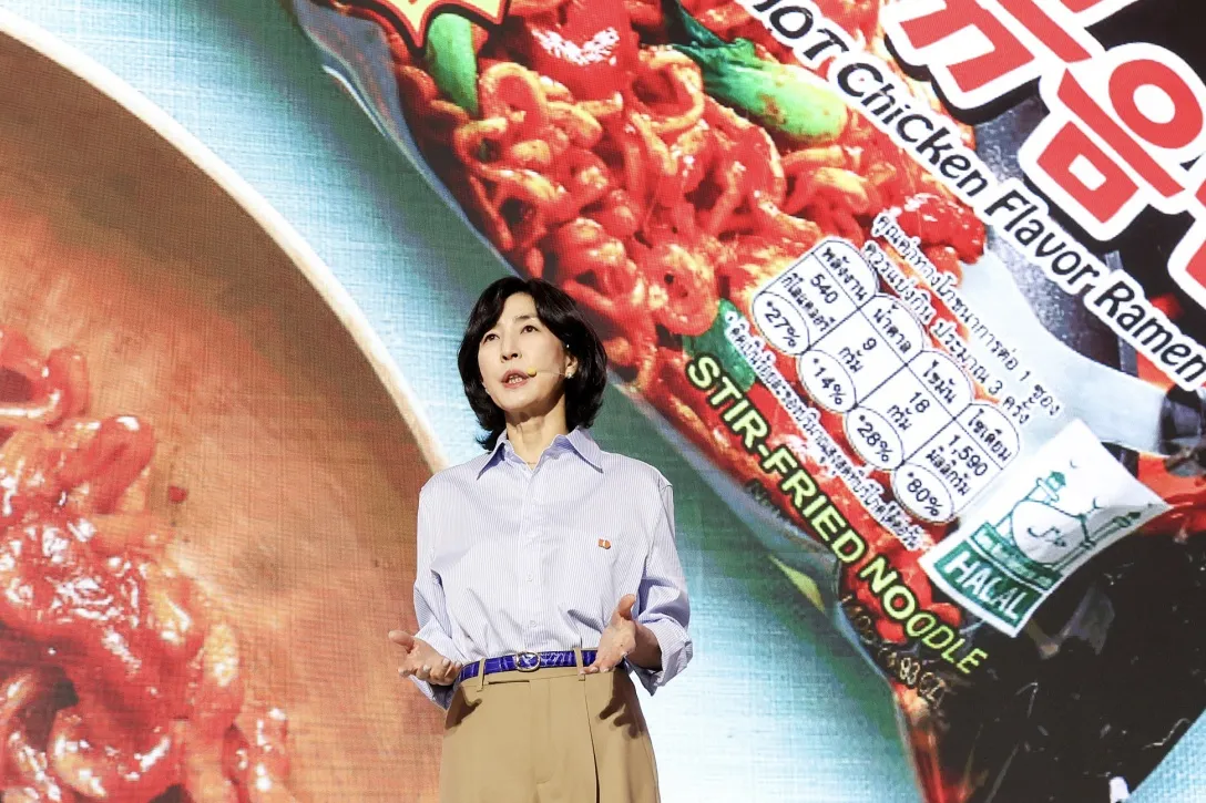 激辛麺で元専業主婦が億万長者に、嫁ぎ先の韓国食品会社の業績大転換