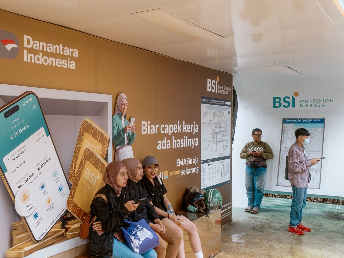 Danantara Mulls 30-Year Bond Days After Wealth Fund’s Debut Sale