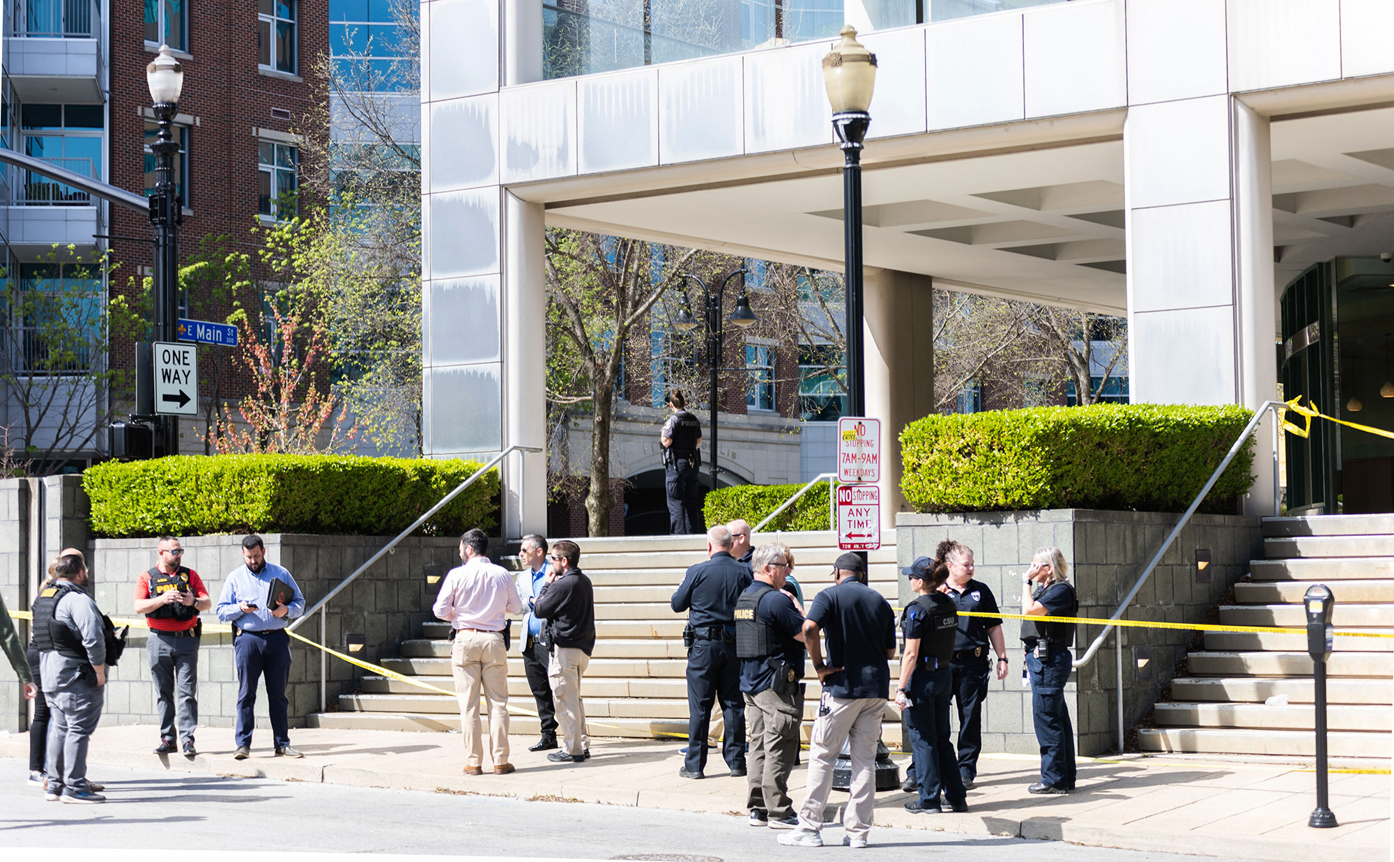 Louisville, Kentucky Bank Shooting: Fifth Victim Dies From Wounds ...