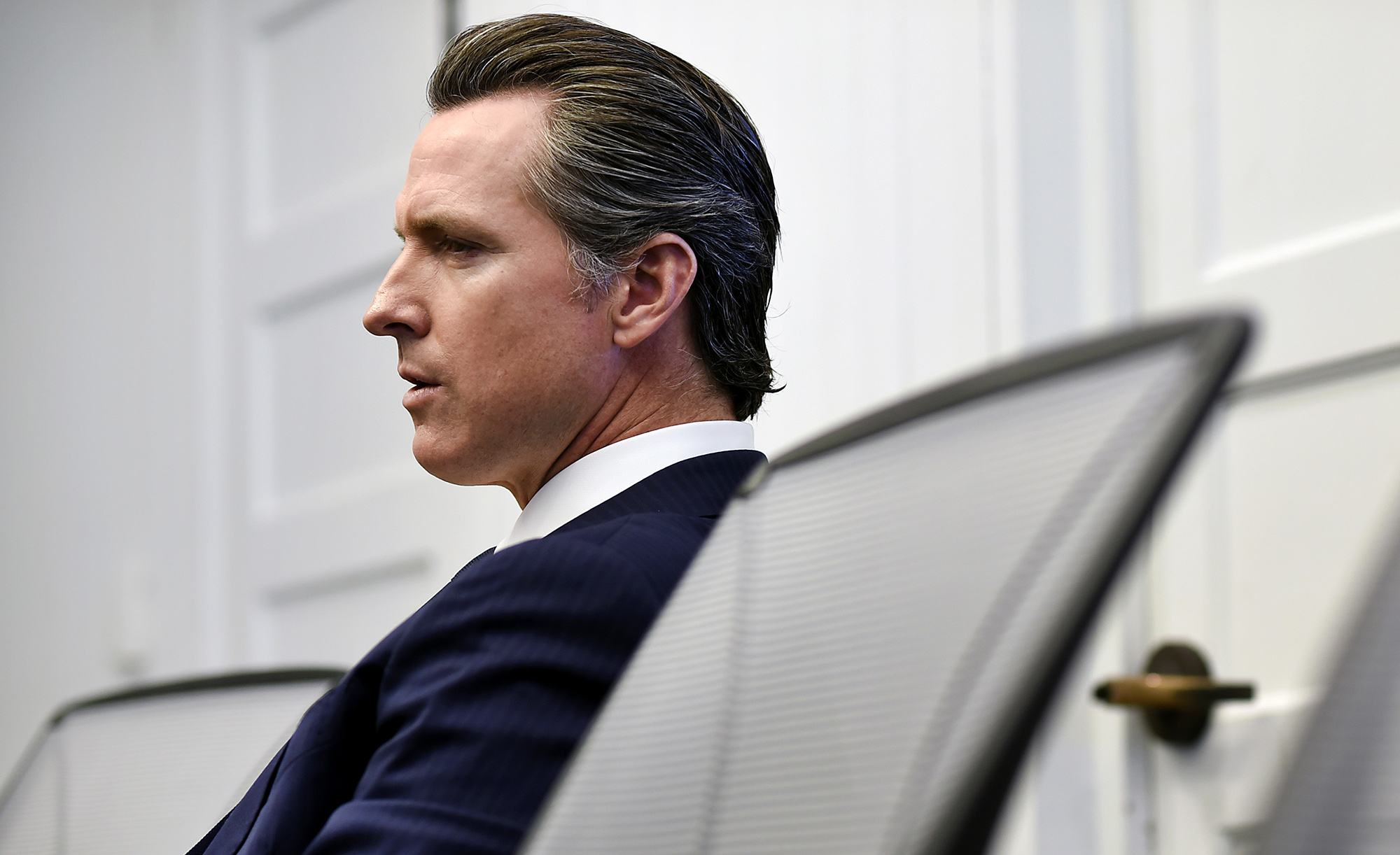 California S Newsom Reiterates State Takeover Option For Pg E Bloomberg