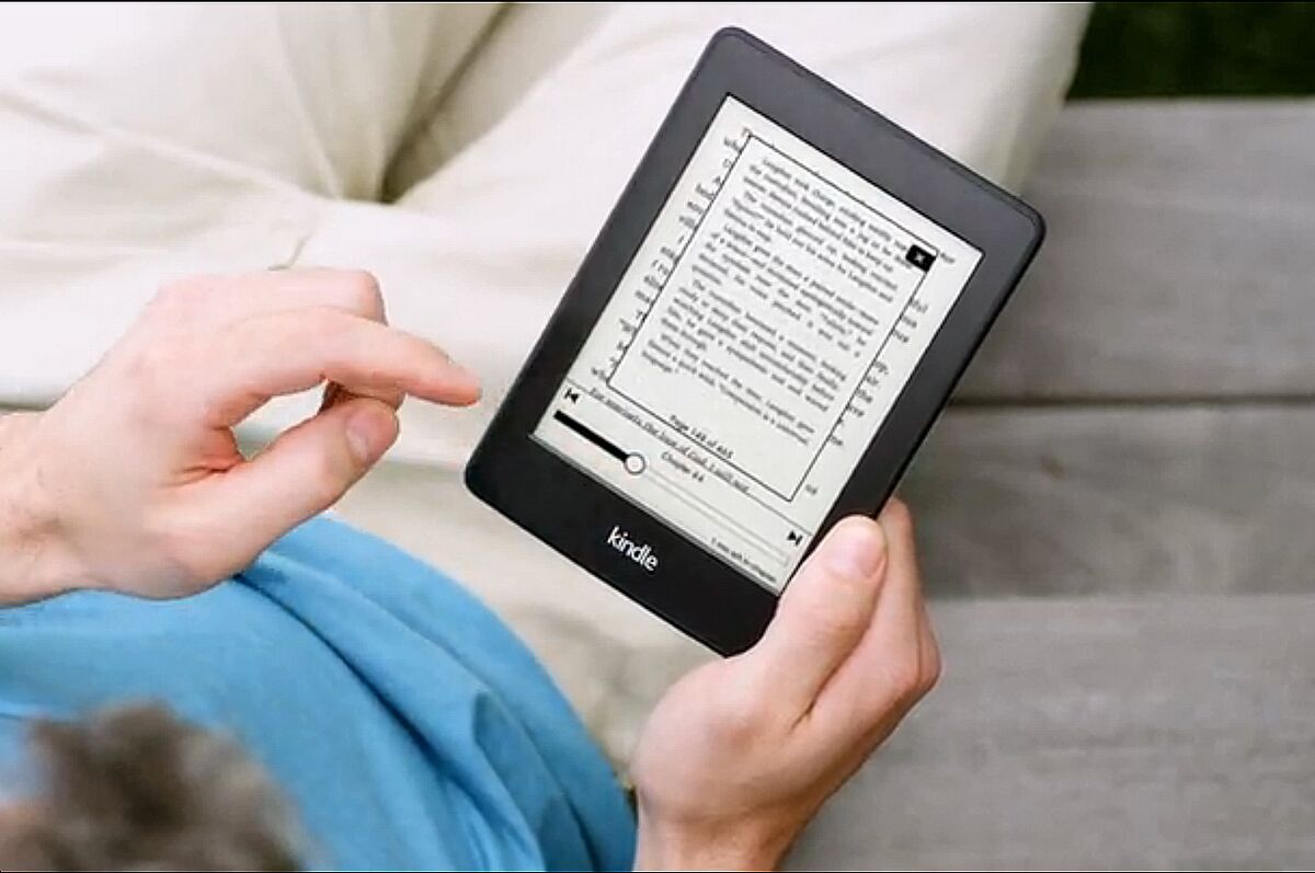 Kindle Paperwhite Will Make Readers Rejoice Rich Jaroslovsky Bloomberg