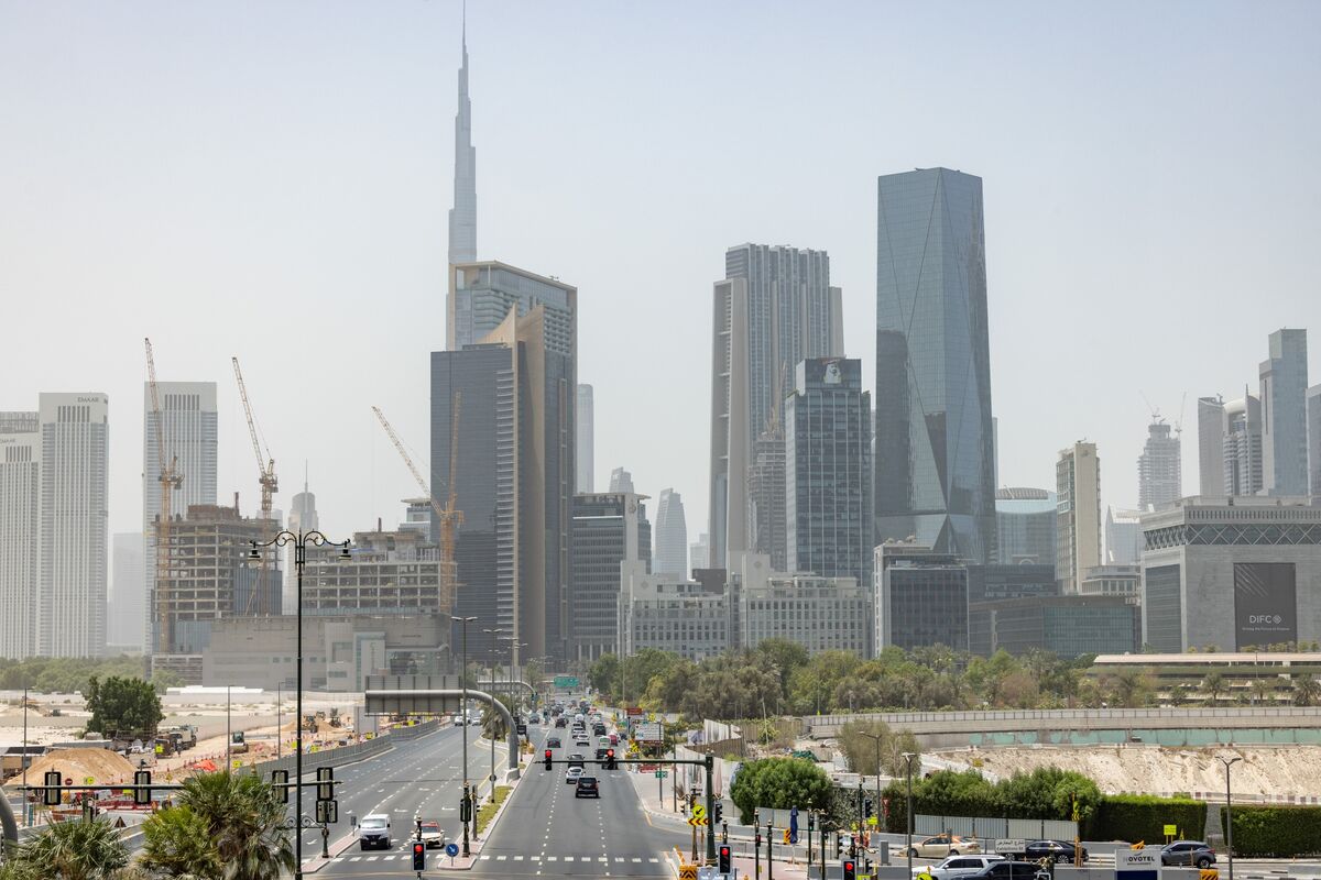 Hedge Funds and Crypto Lure Gulf Heirs Set to Inherit $1 Trillion
