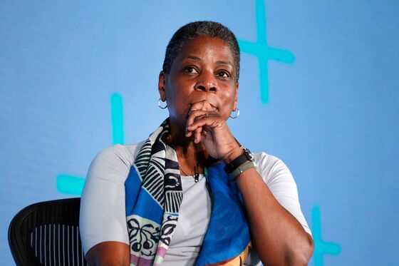 Xerox’s Ursula Burns to Debut PE Fund With KKR’s Olson