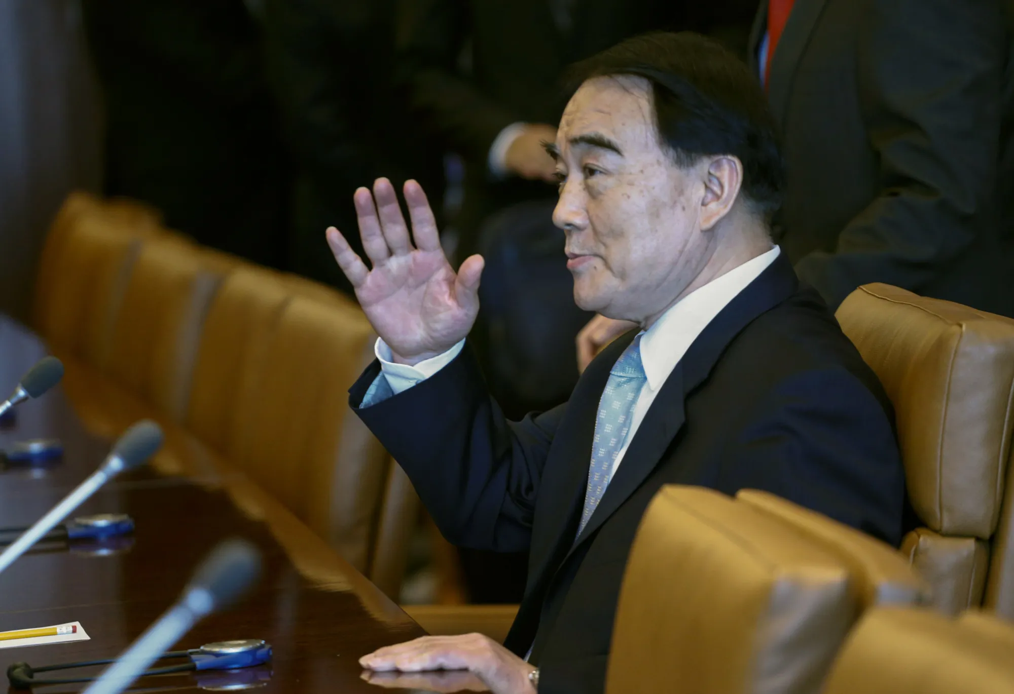Li Baodong.
