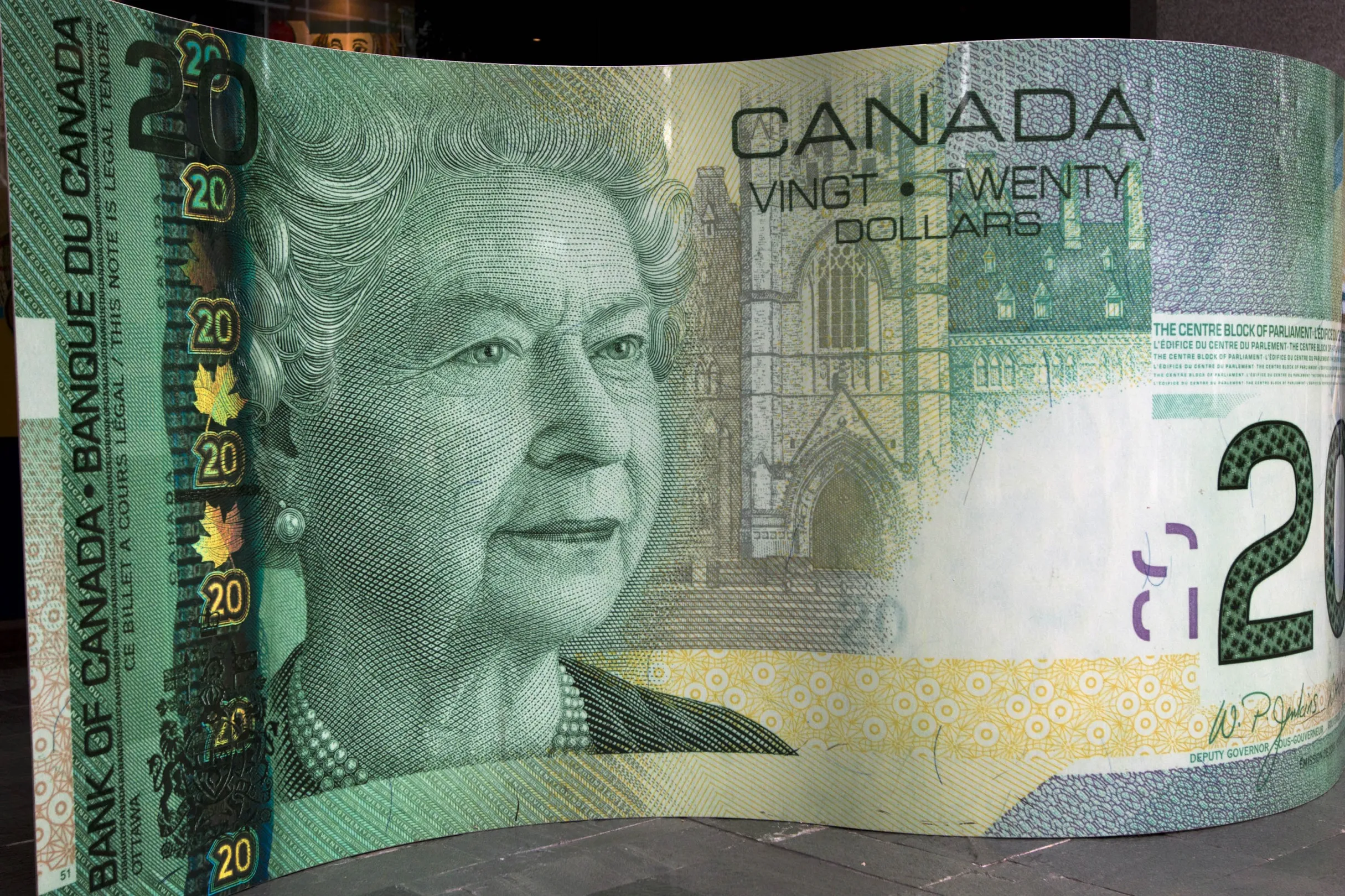 Canada June Trade Deficit Signals Economy May Have Stalled