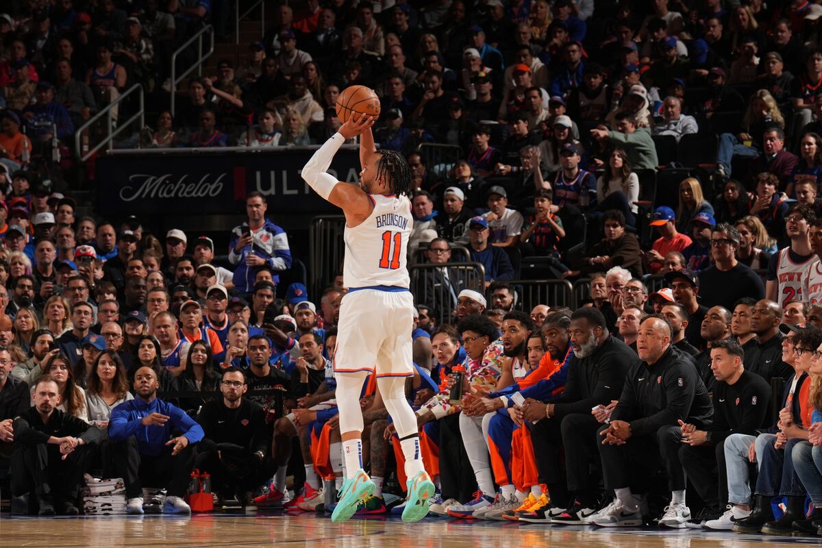 Knicks Season-Ticket Holders Agonize Over Selling ‘Priceless’ Seats for Five Figures