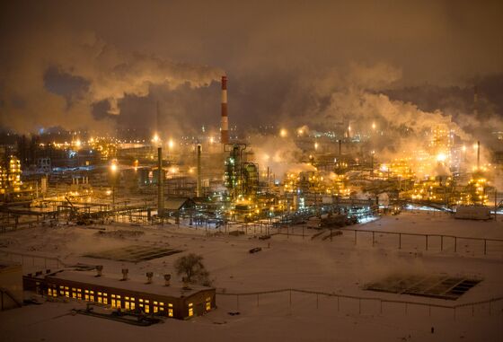 The Retreat of Exxon and the Oil Majors Won’t Stop Fossil Fuel