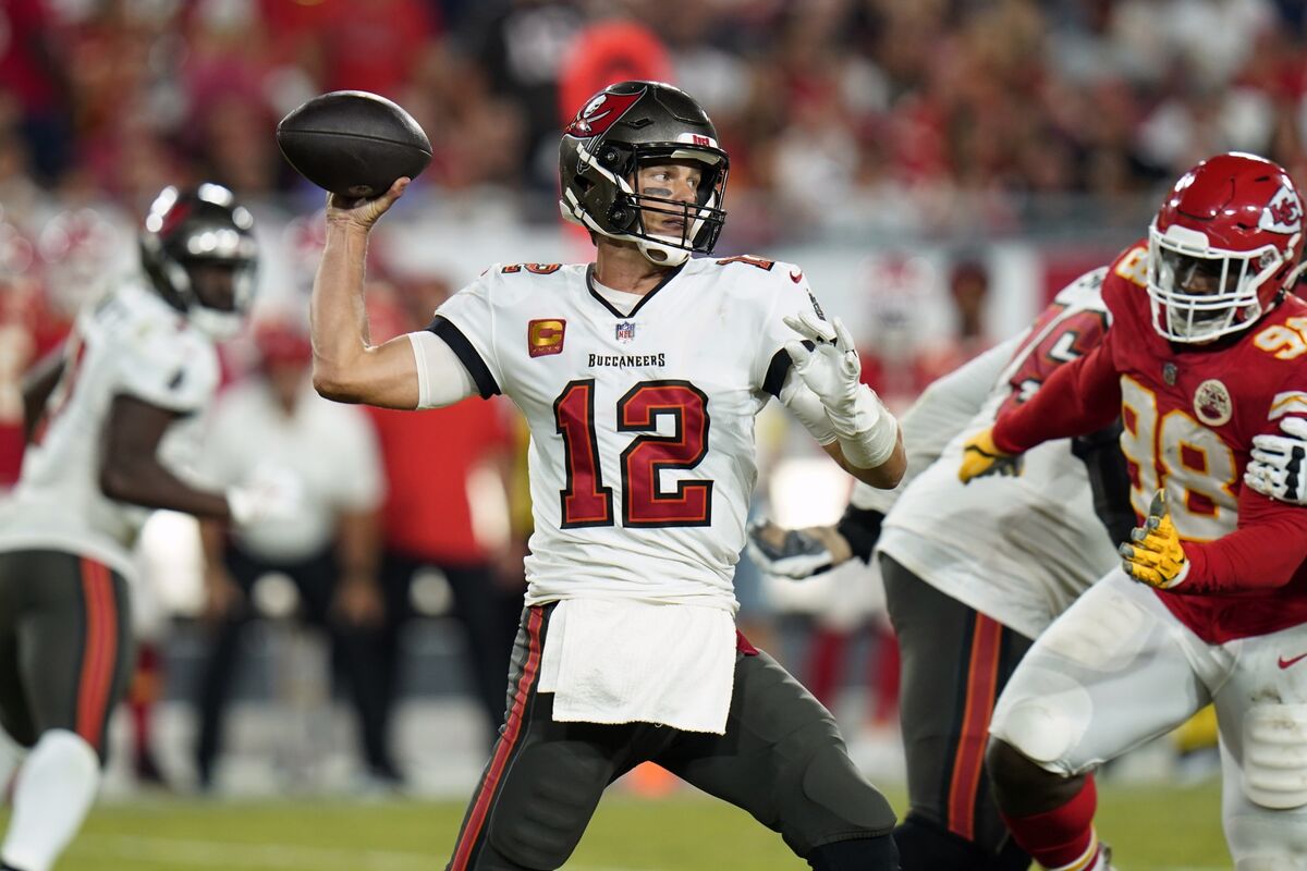 Tom Brady for the Tampa Bay Buccaneers - Advertising & Commercial  Photographer, Tampa / St. Petersburg, Florida - Matt May