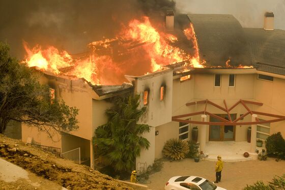 California’s Wildfire Epidemic Is Blamed on Bad Building Decisions