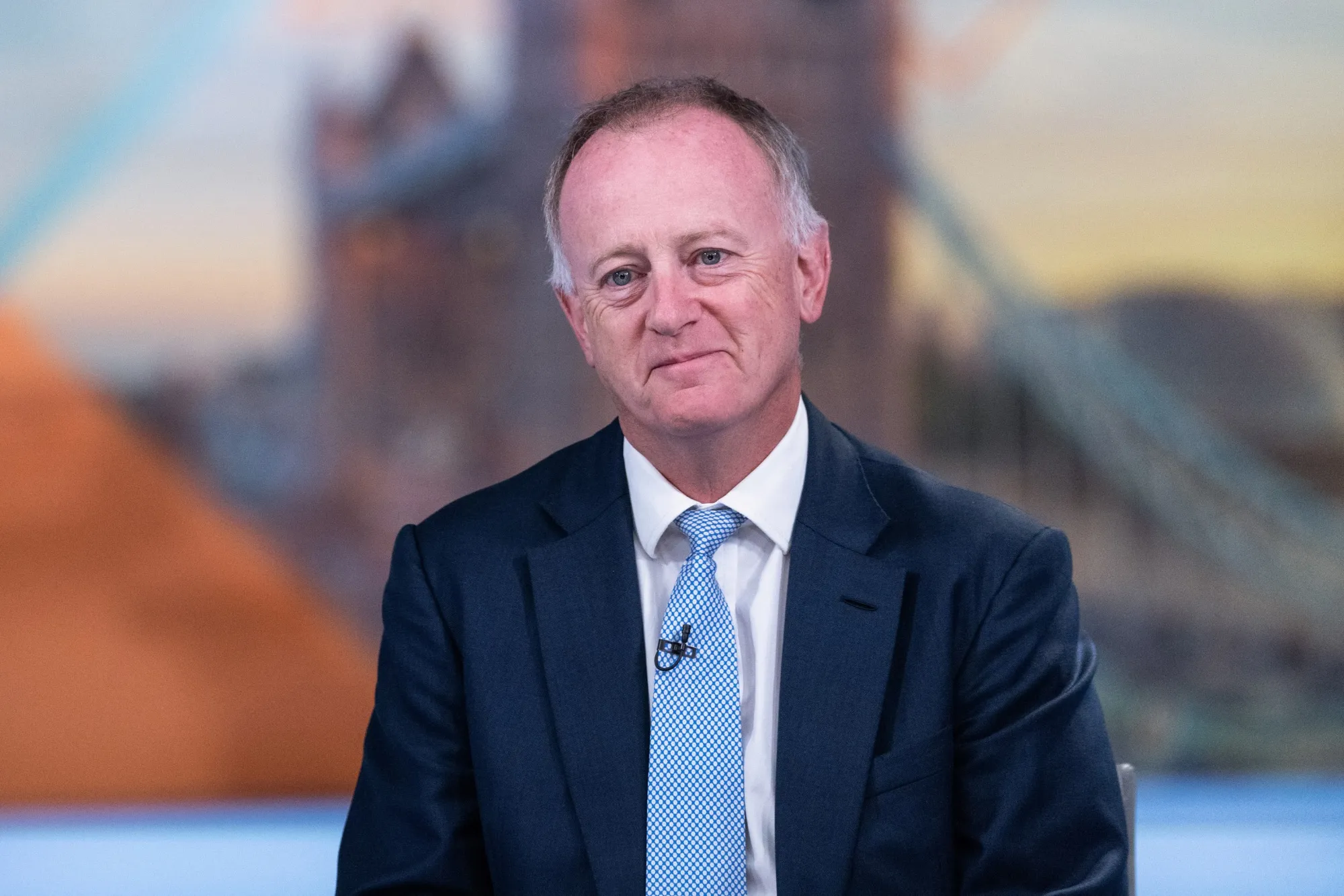 AIG to Pay John Neal $2.7 Million to Cover Bonus From Prior Firm - Bloomberg