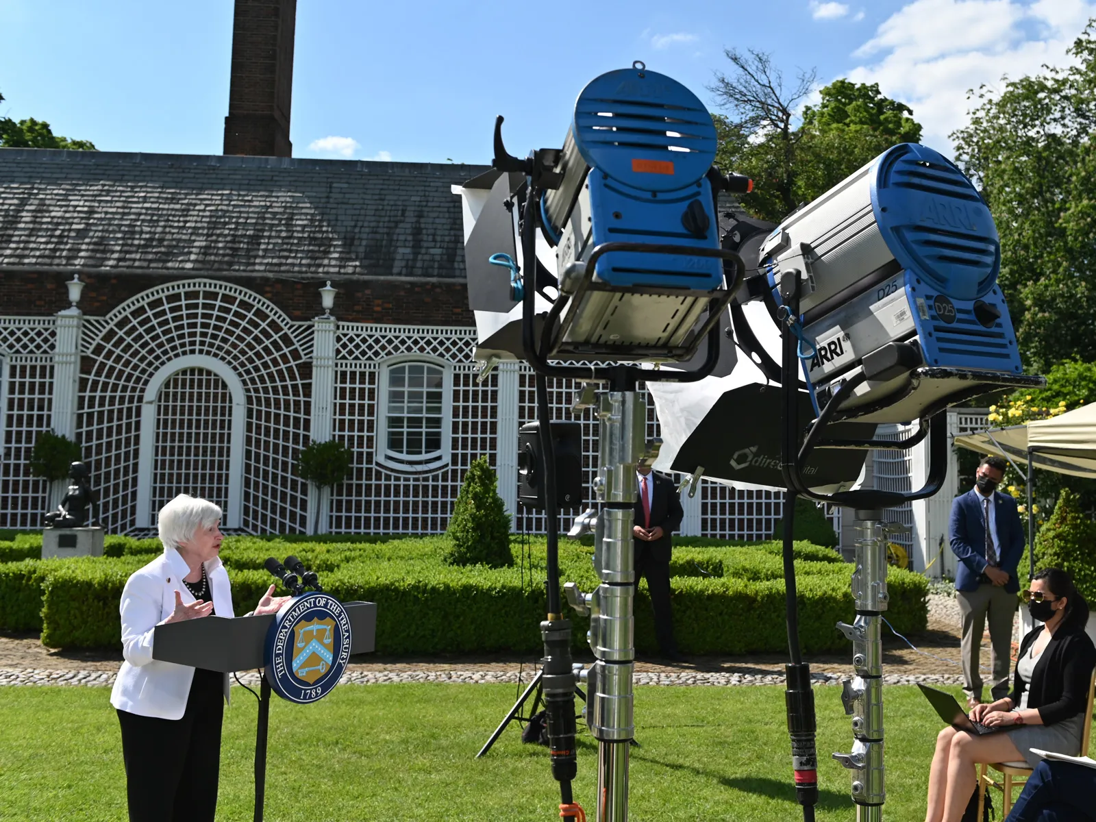 Janet Yellen speaks at the G-7 finance ministers meeting in London on June 5.