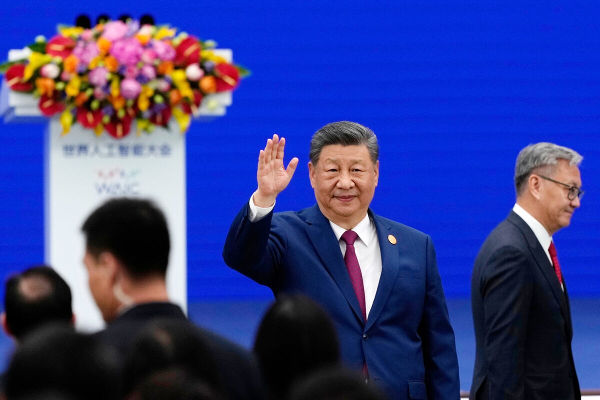 Xi drängt auf menschliche Kontrolle von KI, während China seine globale ...