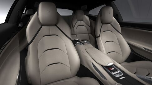 The interior of the GTC4 Lusso.