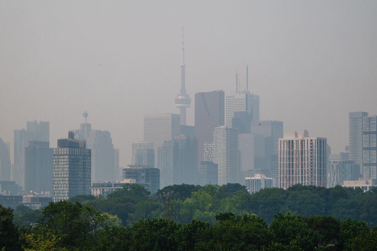Wildfire Smoke Puts Carney’s Climate Balancing Act to the Test
