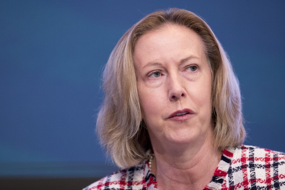 BP CEO Says It’s ‘Prudent’ to Stop Calling Company a Supermajor