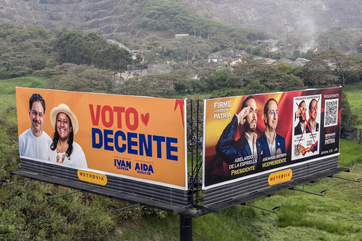 Candidates Deploy Army of Poll Watchers in Colombia’s High-Stakes Election