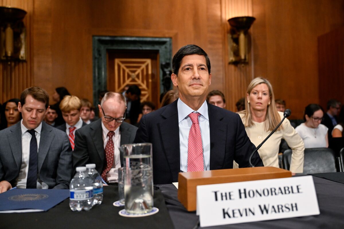 Warsh Says He’s Told Trump ‘Repeatedly’ He’s Independent