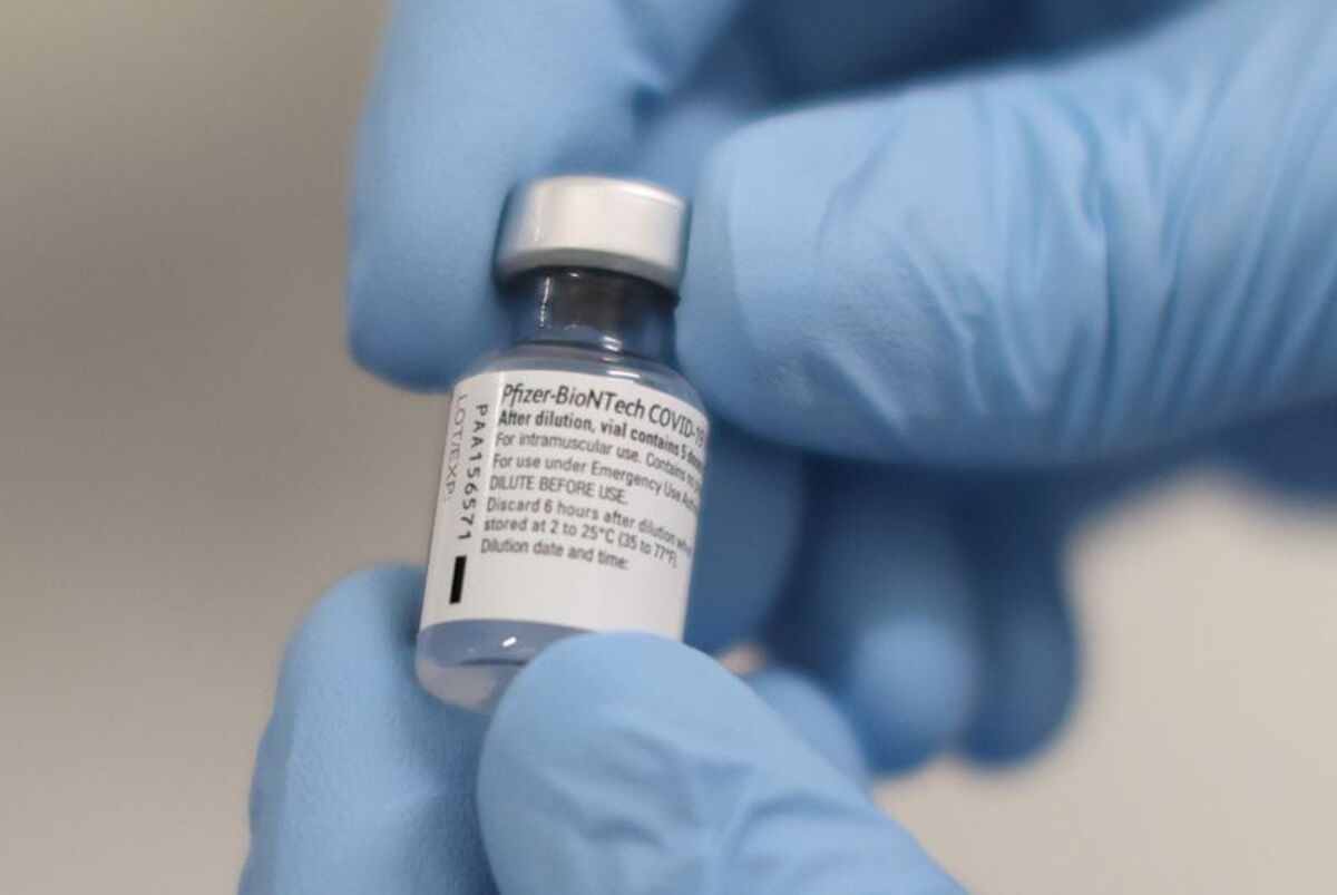 ファイザー製ワクチン アレルギー持つ人は接種しないよう英当局勧告 Bloomberg