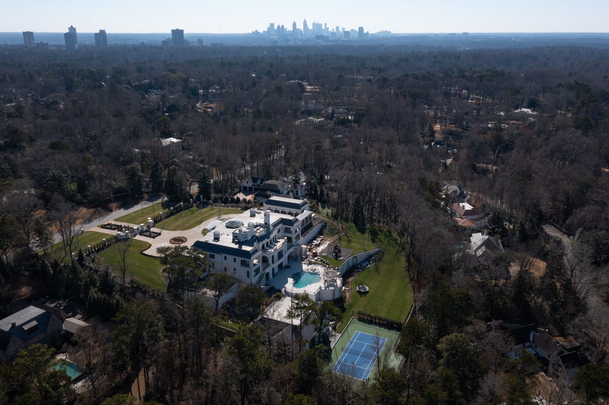 Rich Atlanta District Buckhead Inches Closer to Seceding From City