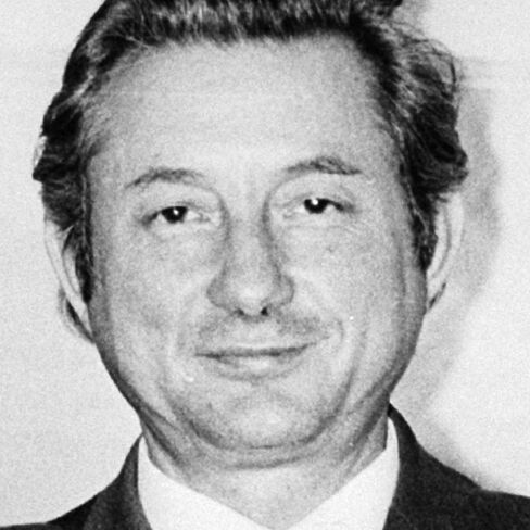 Theo was born in Essen in 1922