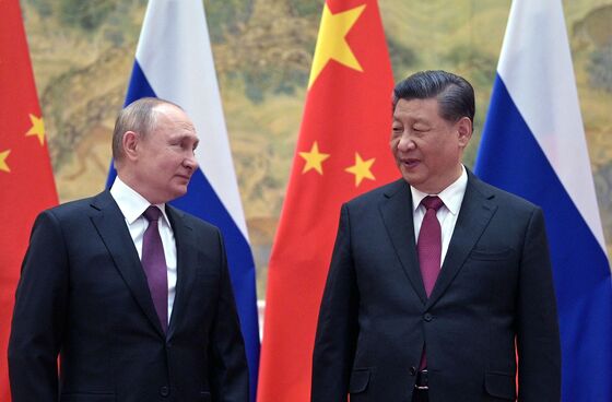 Putin Escalation Leaves China’s Xi With Tough Balancing Act