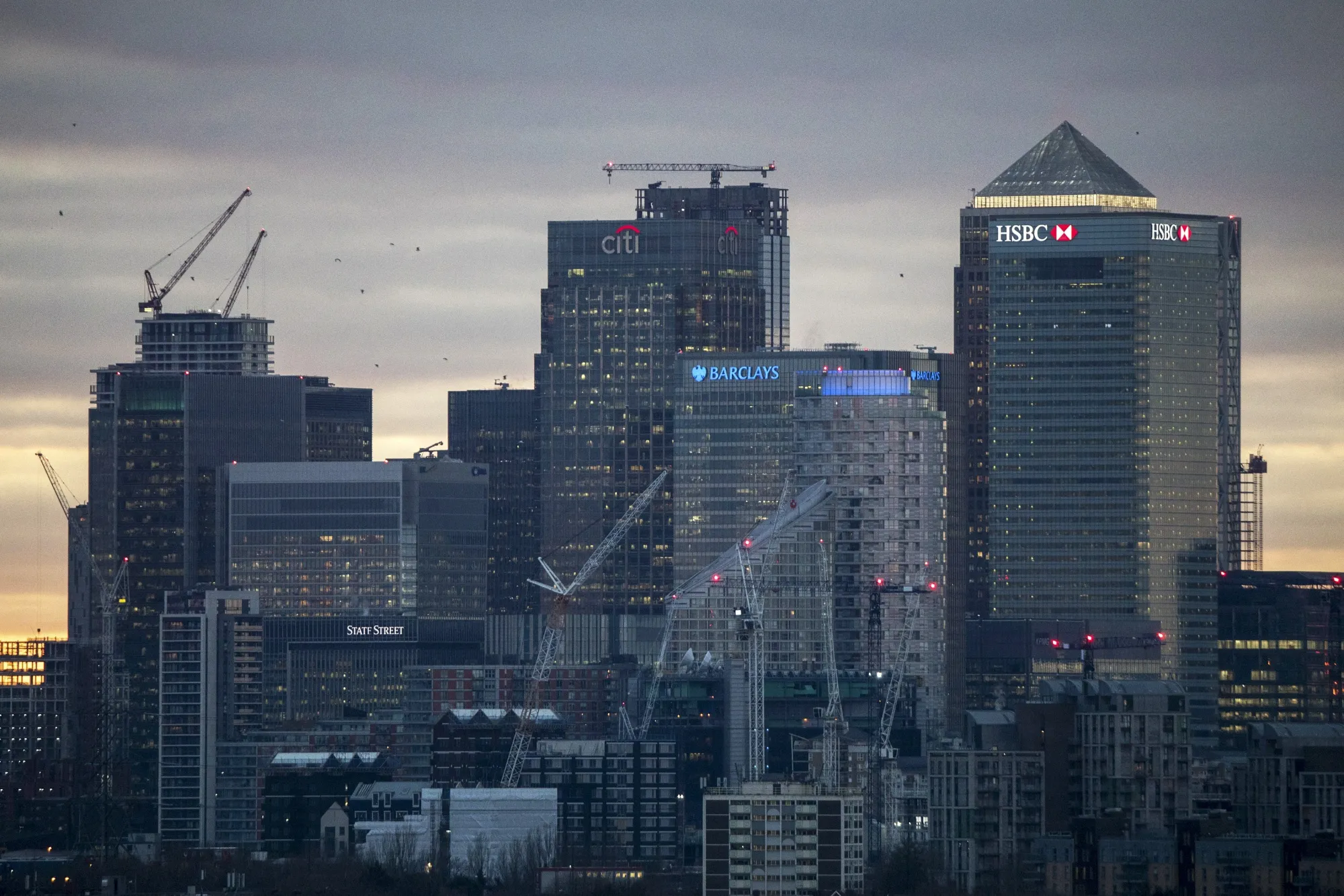 The offices of global financial institutions&nbsp;stand in&nbsp;London.