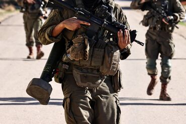 Israeli soldiers