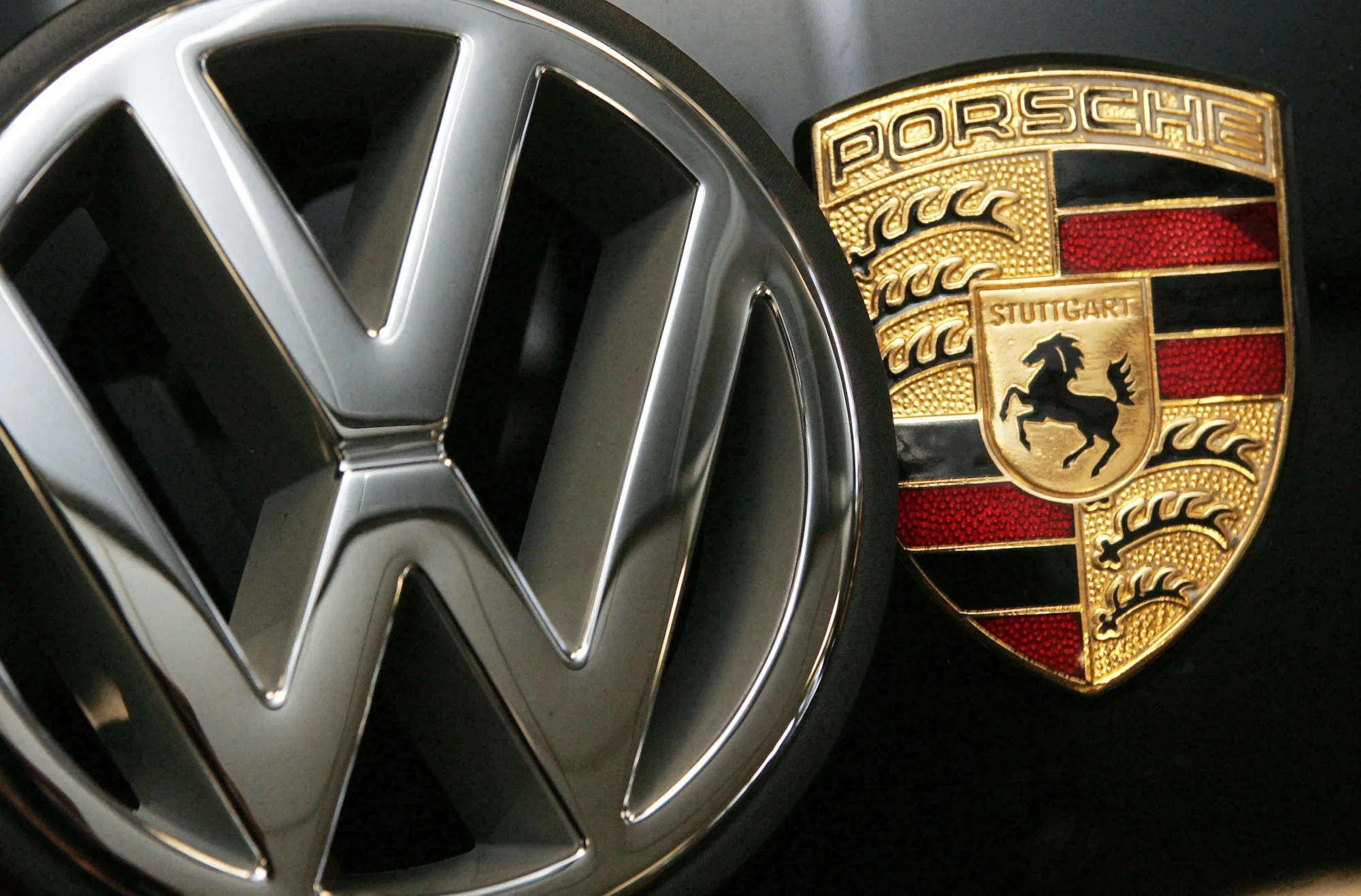 Two automakers, one guvnor?&nbsp;
