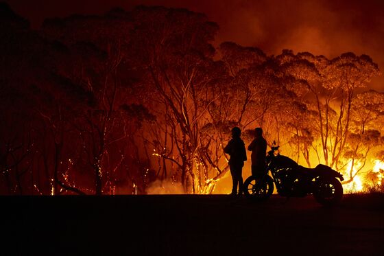 Celebrities Pledge Support for Wildfire Crisis: Australia Update