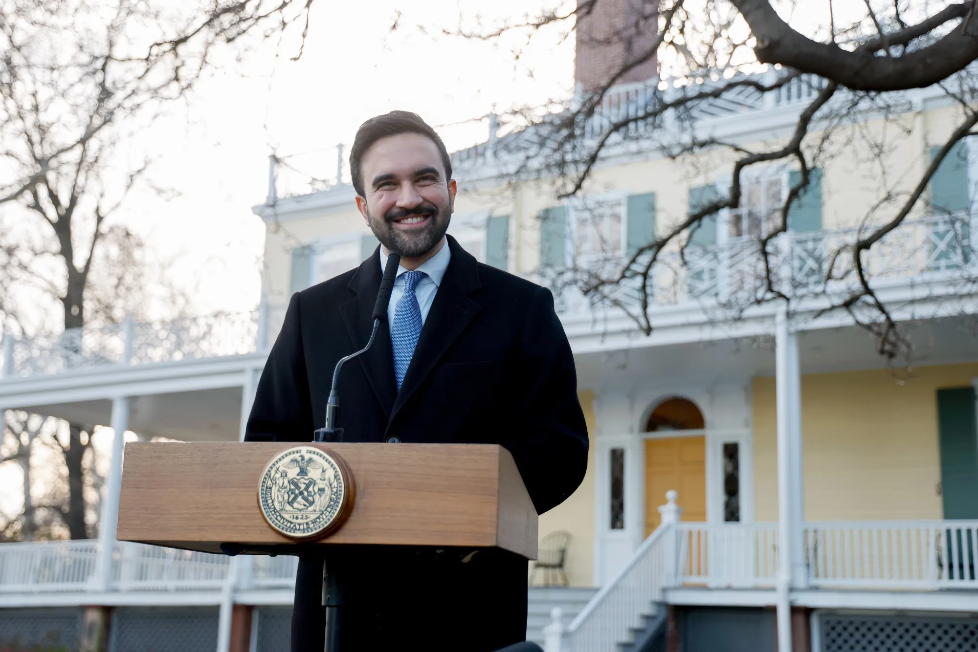 New York Mayor Mamdani Presses for Tax Hikes on Rich to Fill Budget Gap - Bloomberg