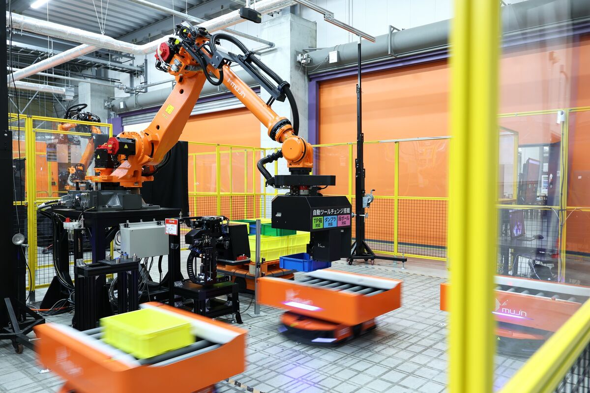 Factory Robot Startup Mujin Raising Funds Ahead of IPO by 2030