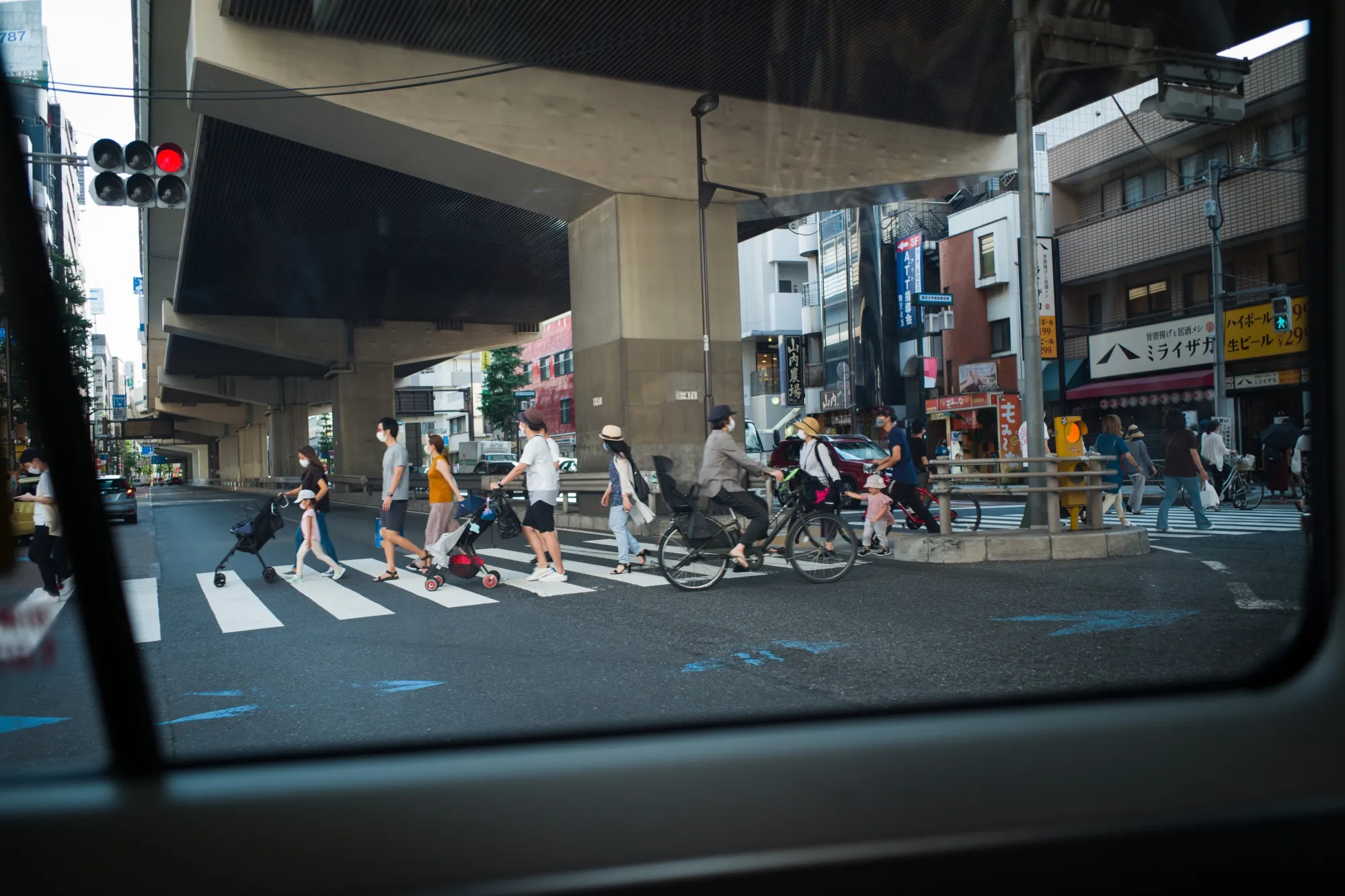 実質ＧＤＰは500兆円割れ、第二次安倍政権前に逆戻り－コロナ直撃 - Bloomberg