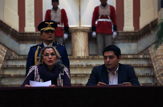 Bolivian Lawmakers Prepare to Call New Elections to End Violence