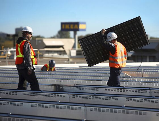 Ikea Seeks to Assemble Its Own Solar Power-Generation Project