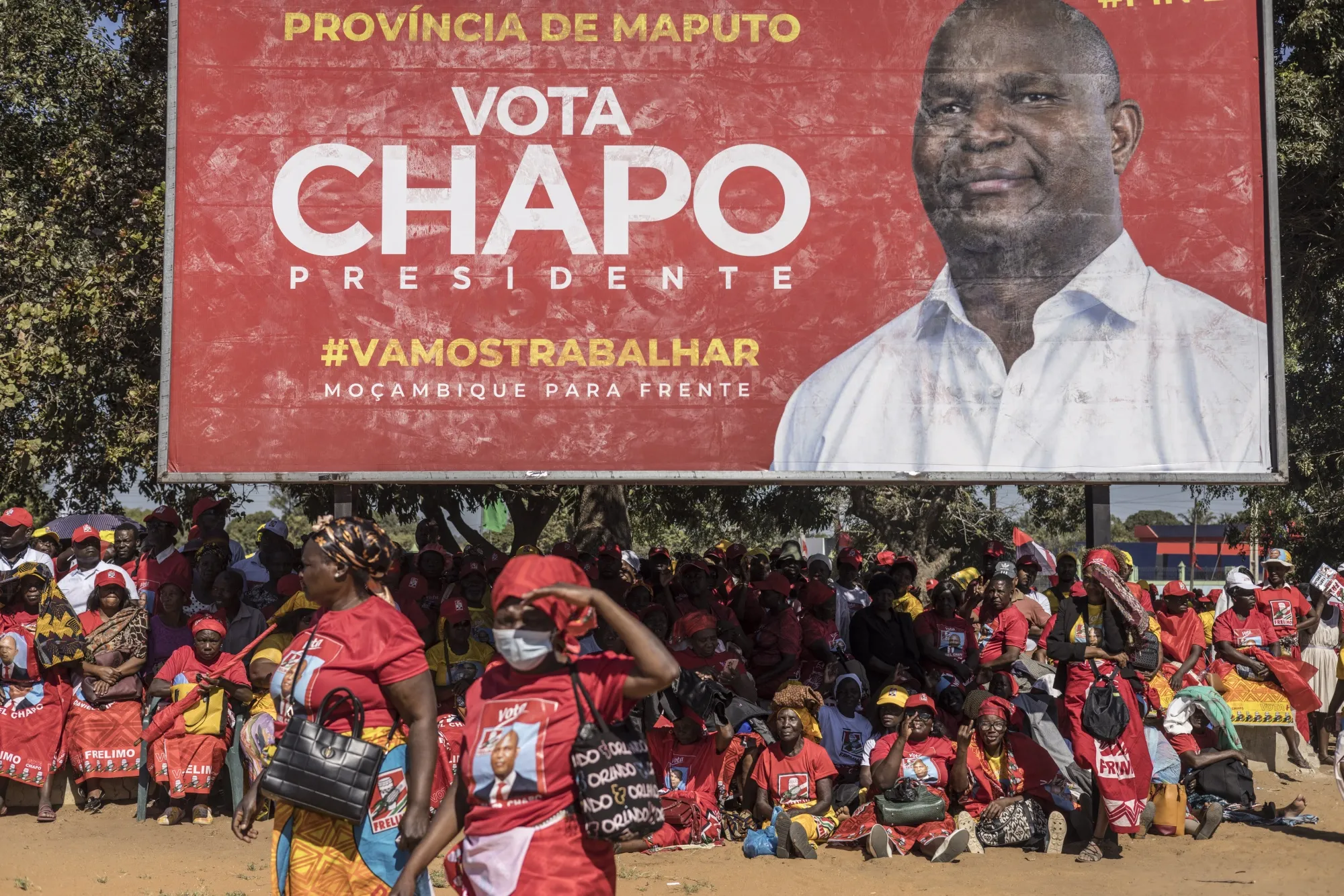 An electoral billboard for Daniel Chapo in Machava on Oct. 6.