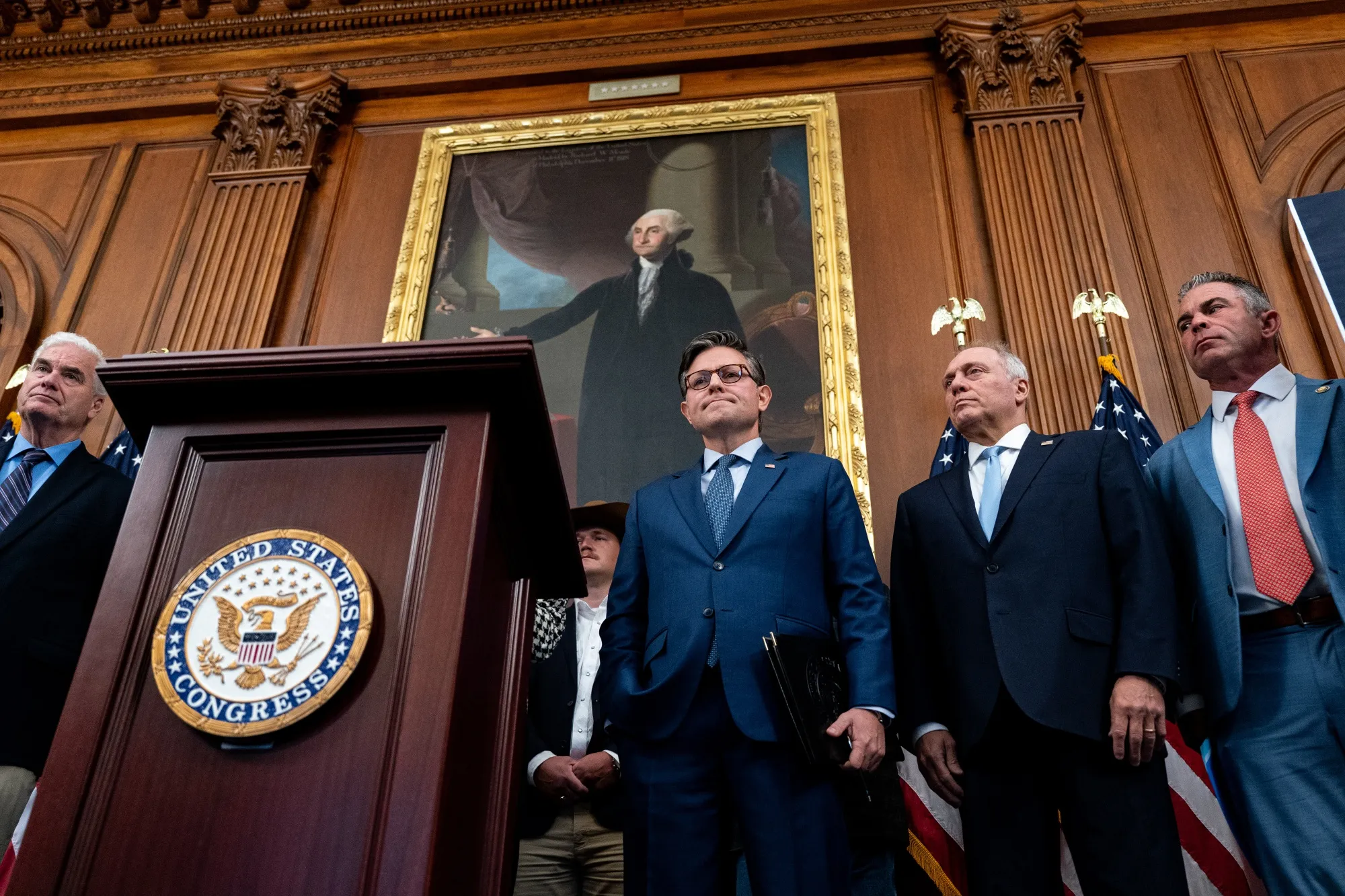 米下院共和党がつなぎ予算案を公表、政府閉鎖回避へ－民主党反発必至 - Bloomberg