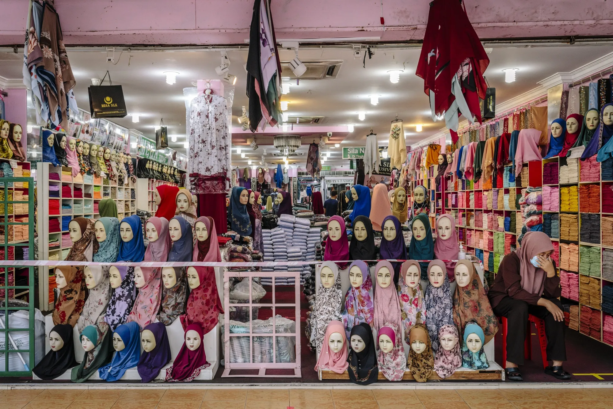 Empty Streets Show Lack of Eid Shopping Boom in Southeast Asia