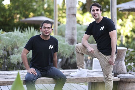 Tiger, SoftBank Lead Round for Latin American Logistics Startup